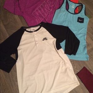 👍Sold👍Nike tank top and baseball tee